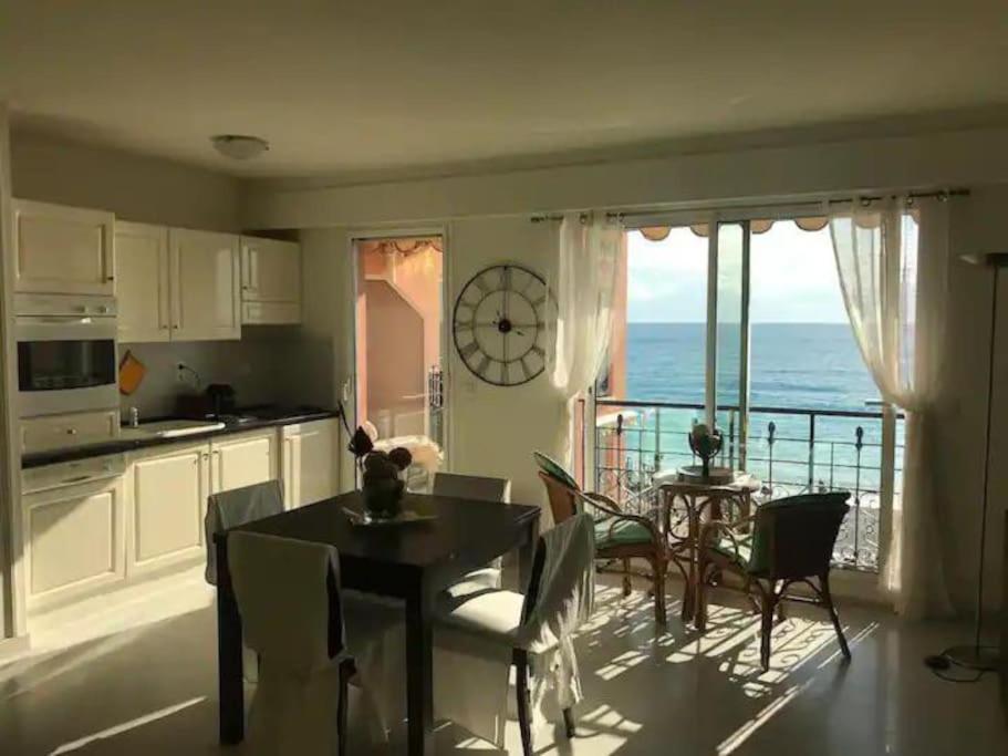 Апартаменти Victoria Bilocale Centro Citta E Vista Mare Мантон Екстер'єр фото